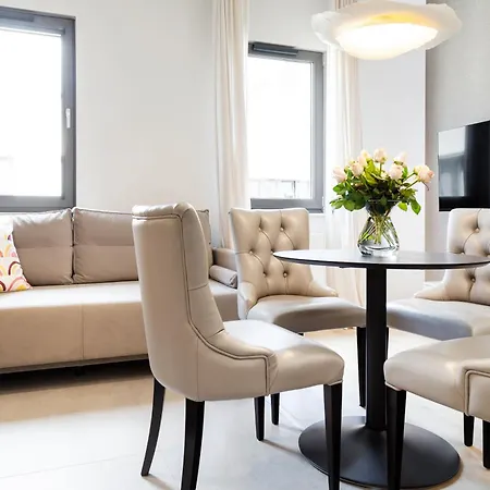 Househost Apt Smoleńsk 33-308A-2